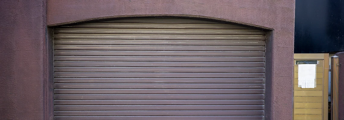 Fallen Garage Door Worn Rollers Replacement in Bradenton, Florida